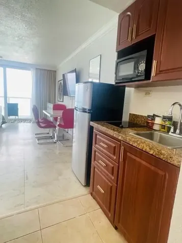 19201 Collins Avenue Sunny Isles Beach FL 33160