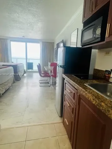 19201 Collins Avenue Sunny Isles Beach FL 33160