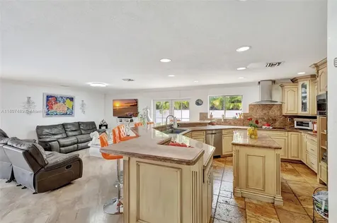 8360 NW 159th Terrace Miami Lakes FL 33016