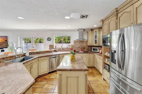8360 NW 159th Terrace Miami Lakes FL 33016