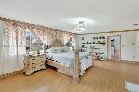 8360 NW 159th Terrace Miami Lakes FL 33016