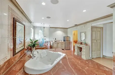 8360 NW 159th Terrace Miami Lakes FL 33016