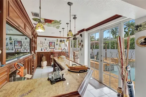8360 NW 159th Terrace Miami Lakes FL 33016