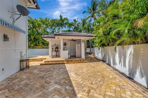 8360 NW 159th Terrace Miami Lakes FL 33016