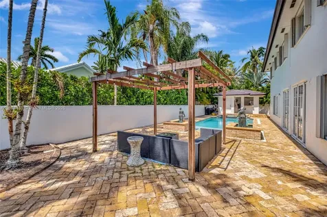8360 NW 159th Terrace Miami Lakes FL 33016