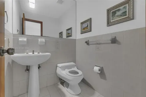 1500 71st Street Miami Beach FL 33141