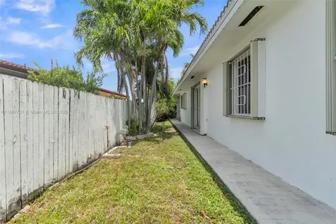 1500 71st Street Miami Beach FL 33141