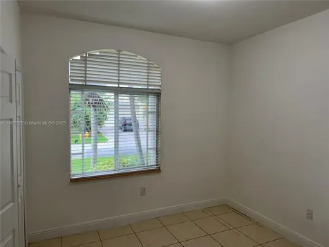 9058 SW 161st Terrace Palmetto Bay FL 33157