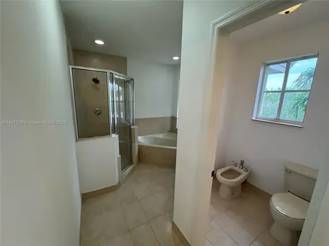 9058 SW 161st Terrace Palmetto Bay FL 33157