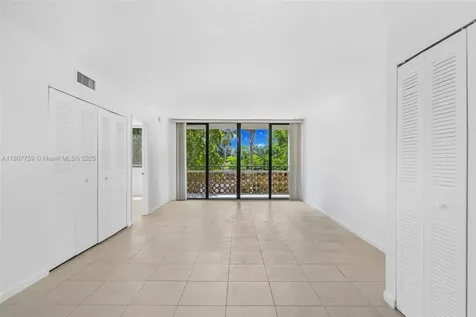 4222 Inverrary Boulevard Lauderhill FL 33319