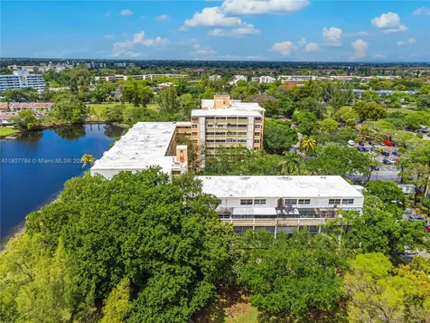 3301 Spanish Moss Terrace Lauderhill FL 33319