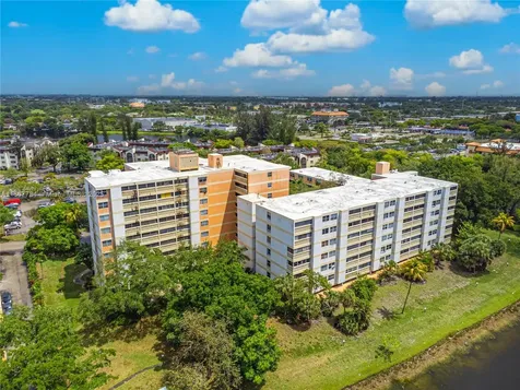 3301 Spanish Moss Terrace Lauderhill FL 33319