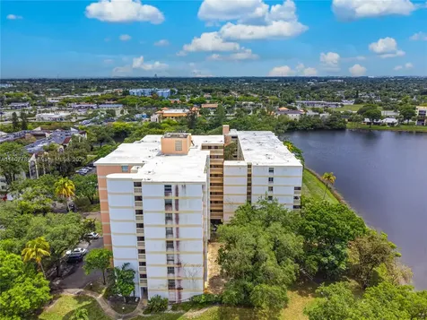 3301 Spanish Moss Terrace Lauderhill FL 33319