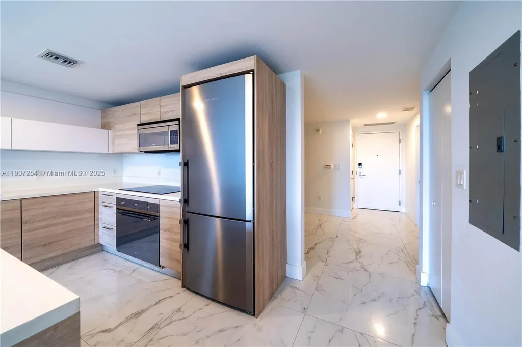 16385 Biscayne Boulevard North Miami Beach FL 33160