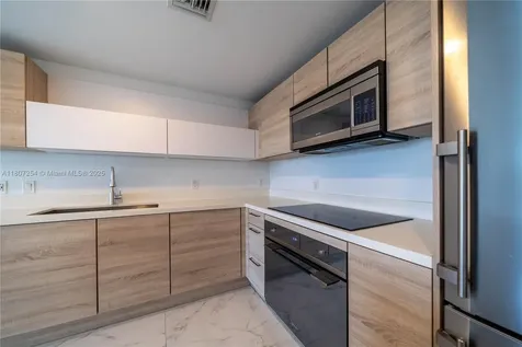 16385 Biscayne Boulevard North Miami Beach FL 33160