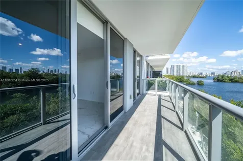 16385 Biscayne Boulevard North Miami Beach FL 33160