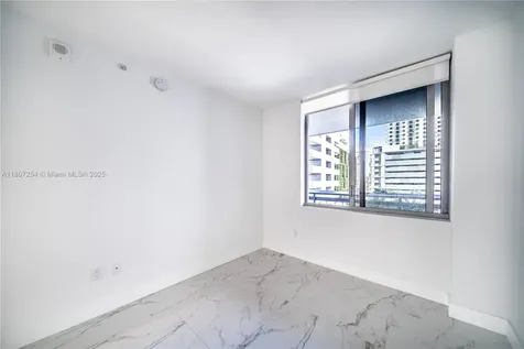 16385 Biscayne Boulevard North Miami Beach FL 33160
