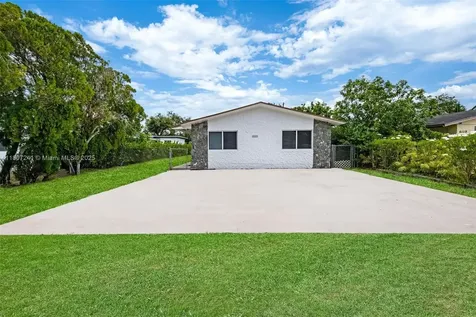 6121 SW 40th Court Miramar FL 33023