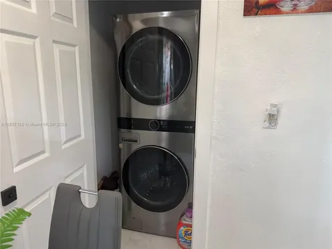 14581 Jackson Street Miami FL 33176