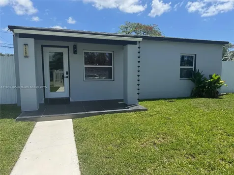 14581 Jackson Street Miami FL 33176