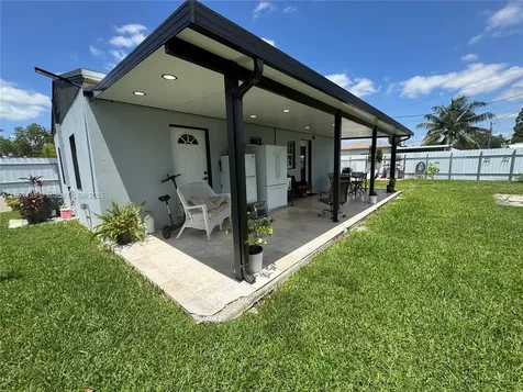 14581 Jackson Street Miami FL 33176