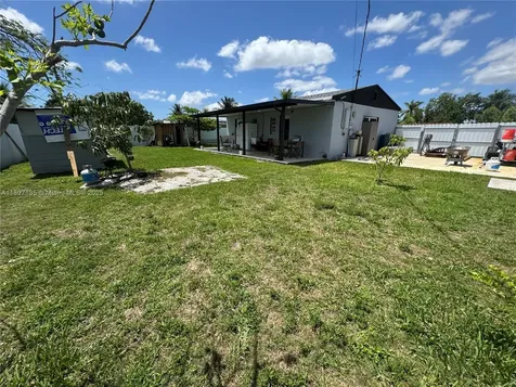 14581 Jackson Street Miami FL 33176