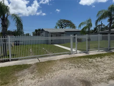 14581 Jackson Street Miami FL 33176