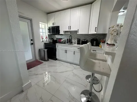 14581 Jackson Street Miami FL 33176