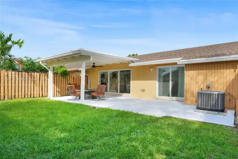 6933 SW 152nd Court Miami FL 33193
