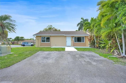 6933 SW 152nd Court Miami FL 33193
