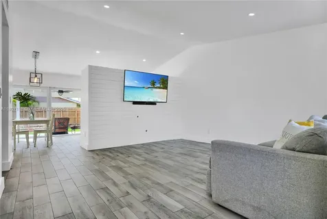 6933 SW 152nd Court Miami FL 33193