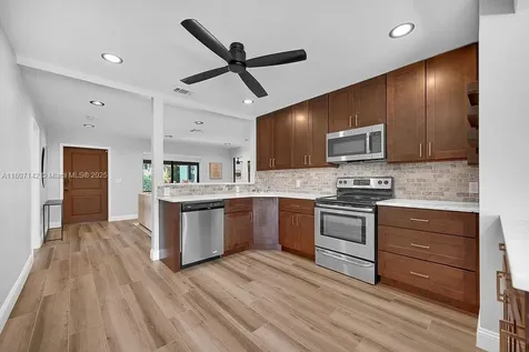 3440 NE 17th Avenue Oakland Park FL 33334