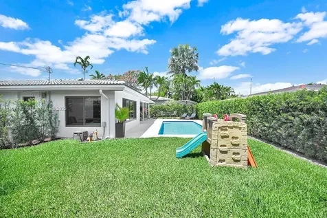 3440 NE 17th Avenue Oakland Park FL 33334