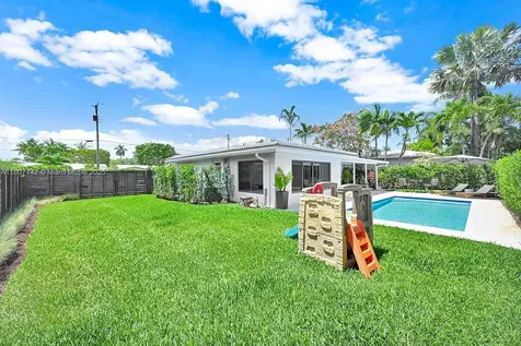 3440 NE 17th Avenue Oakland Park FL 33334