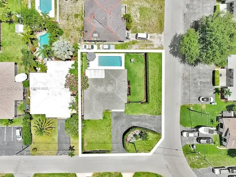 3440 NE 17th Avenue Oakland Park FL 33334
