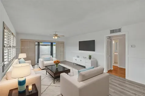 2924 Day Avenue Coconut Grove FL 33133