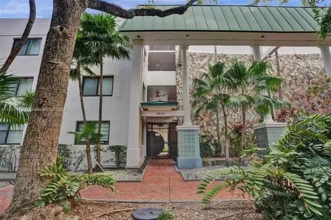 2924 Day Avenue Coconut Grove FL 33133