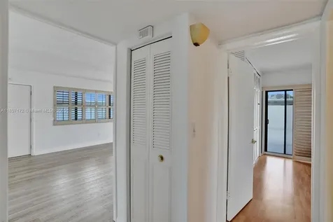2924 Day Avenue Coconut Grove FL 33133