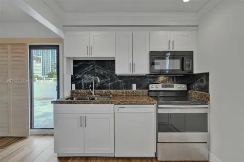 2924 Day Avenue Coconut Grove FL 33133