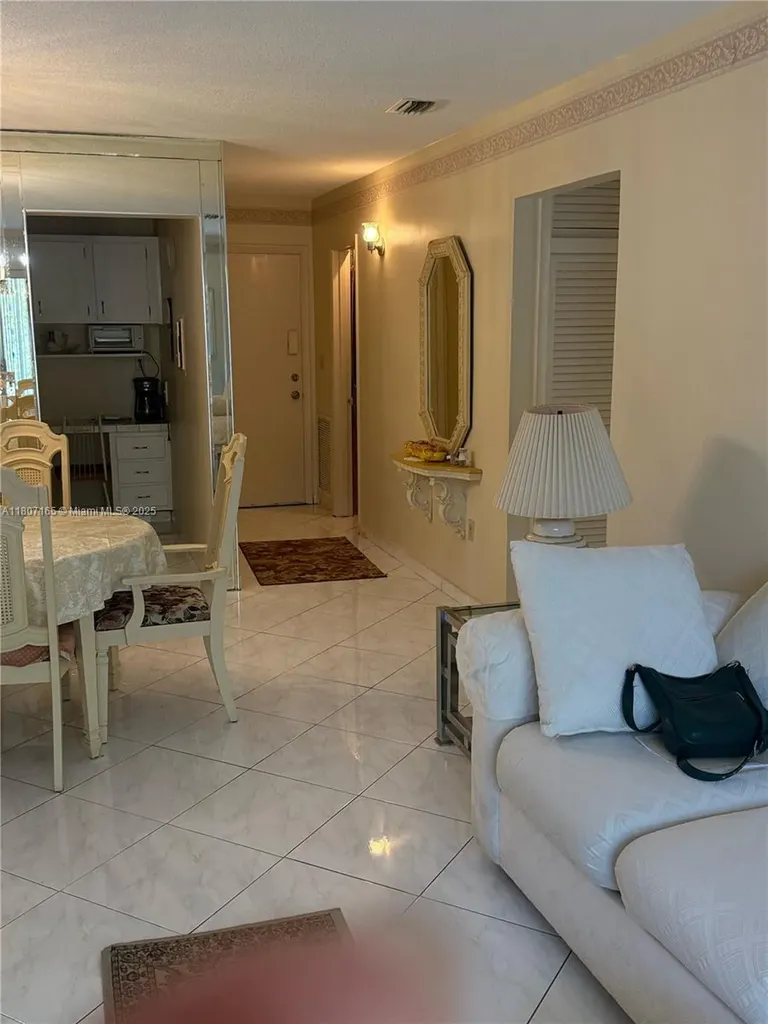 1395 NE 167th Street Miami FL 33162