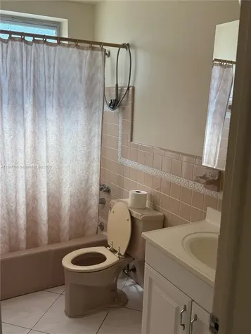1395 NE 167th Street Miami FL 33162