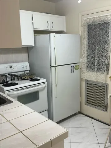 1395 NE 167th Street Miami FL 33162