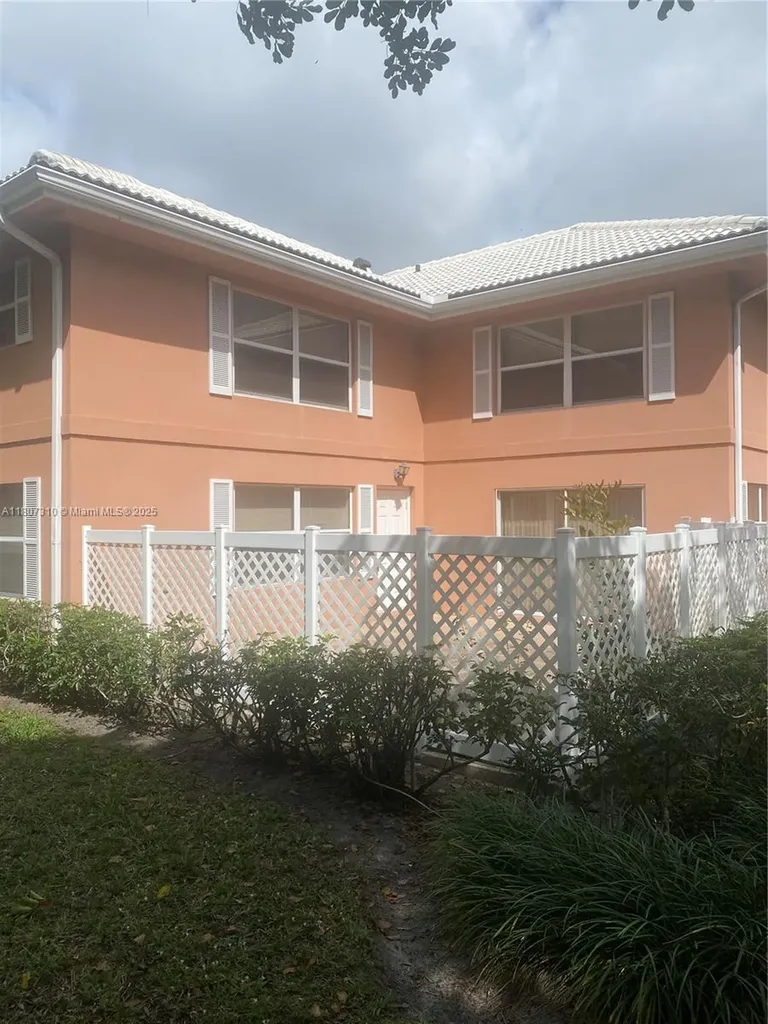 3107 Kingston Court West Palm Beach FL 33409