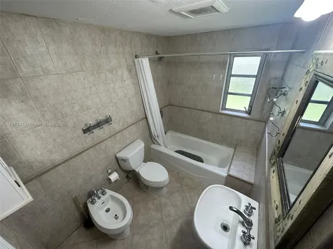 3621 Ponce De Leon Boulevard Coral Gables FL 33134