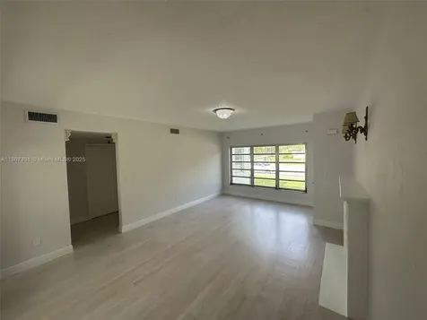 3621 Ponce De Leon Boulevard Coral Gables FL 33134
