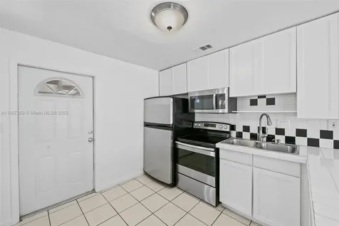 1625 NE 29th Street Pompano Beach FL 33064