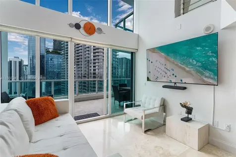 41 SE 5th Street Miami FL 33131