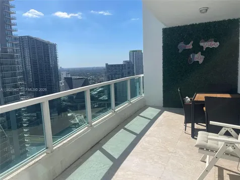 41 SE 5th Street Miami FL 33131