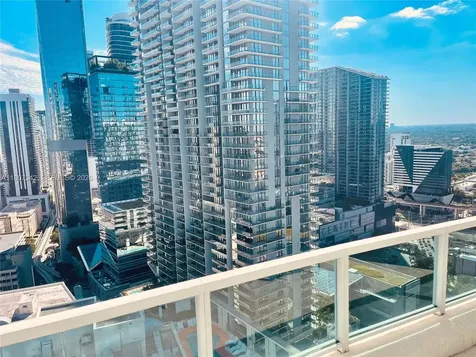 41 SE 5th Street Miami FL 33131