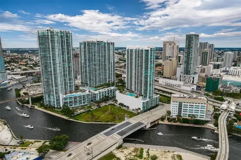 41 SE 5th Street Miami FL 33131